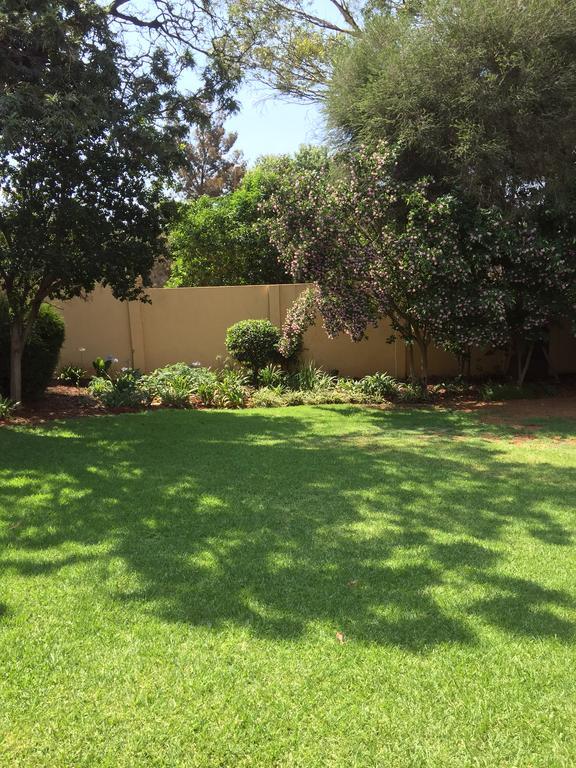 Khuvena Guesthouse Randburg المظهر الخارجي الصورة