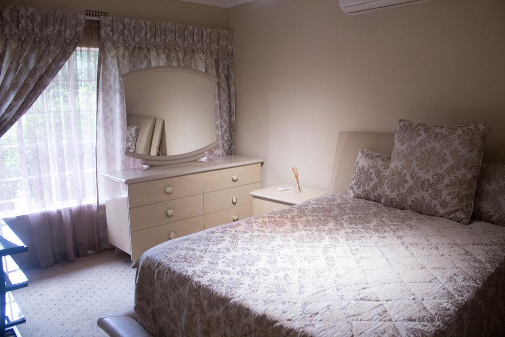 Khuvena Guesthouse Randburg المظهر الخارجي الصورة