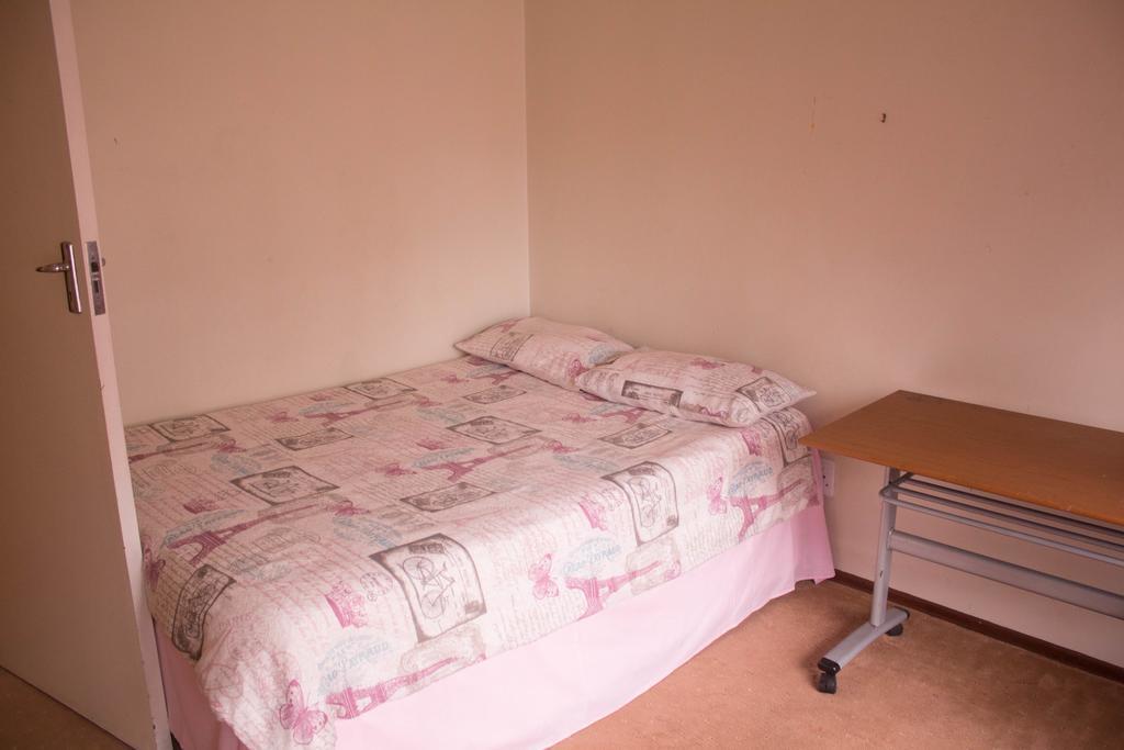 Khuvena Guesthouse Randburg المظهر الخارجي الصورة
