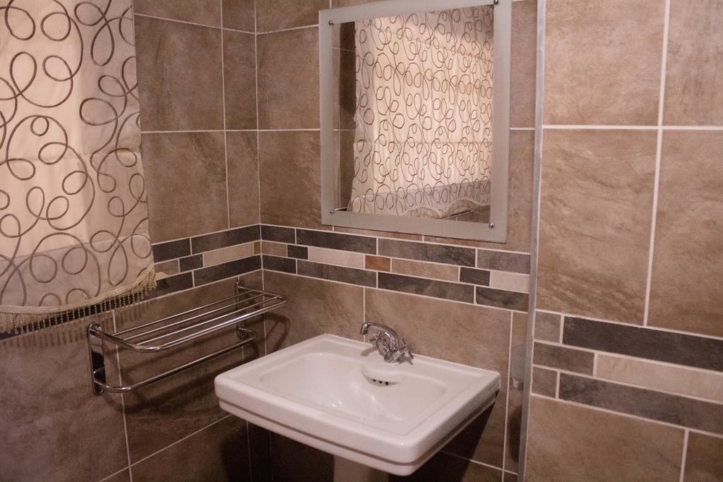 Khuvena Guesthouse Randburg المظهر الخارجي الصورة